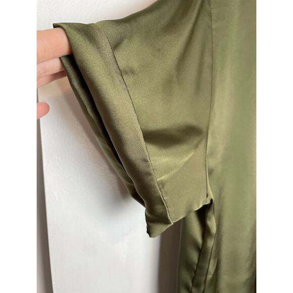 Satin Olive Green Blouse Womens Size M Short Sleeve Button Up Dressy Y2K Top - Picture 7 of 10